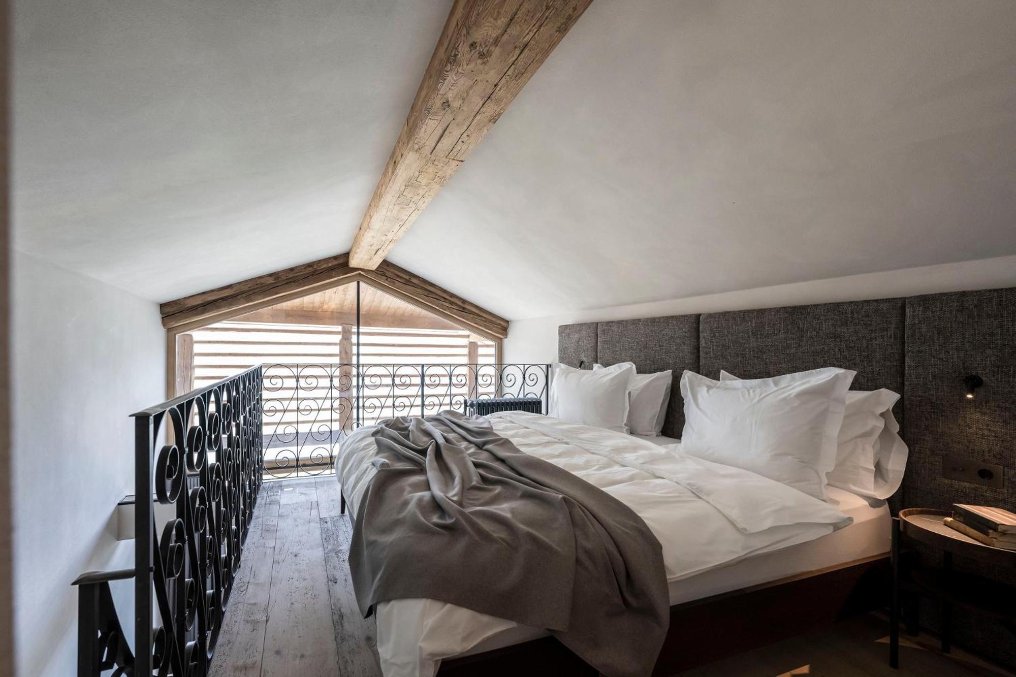 Hotel Ansitz Steinbock Villandro Exteriör bild