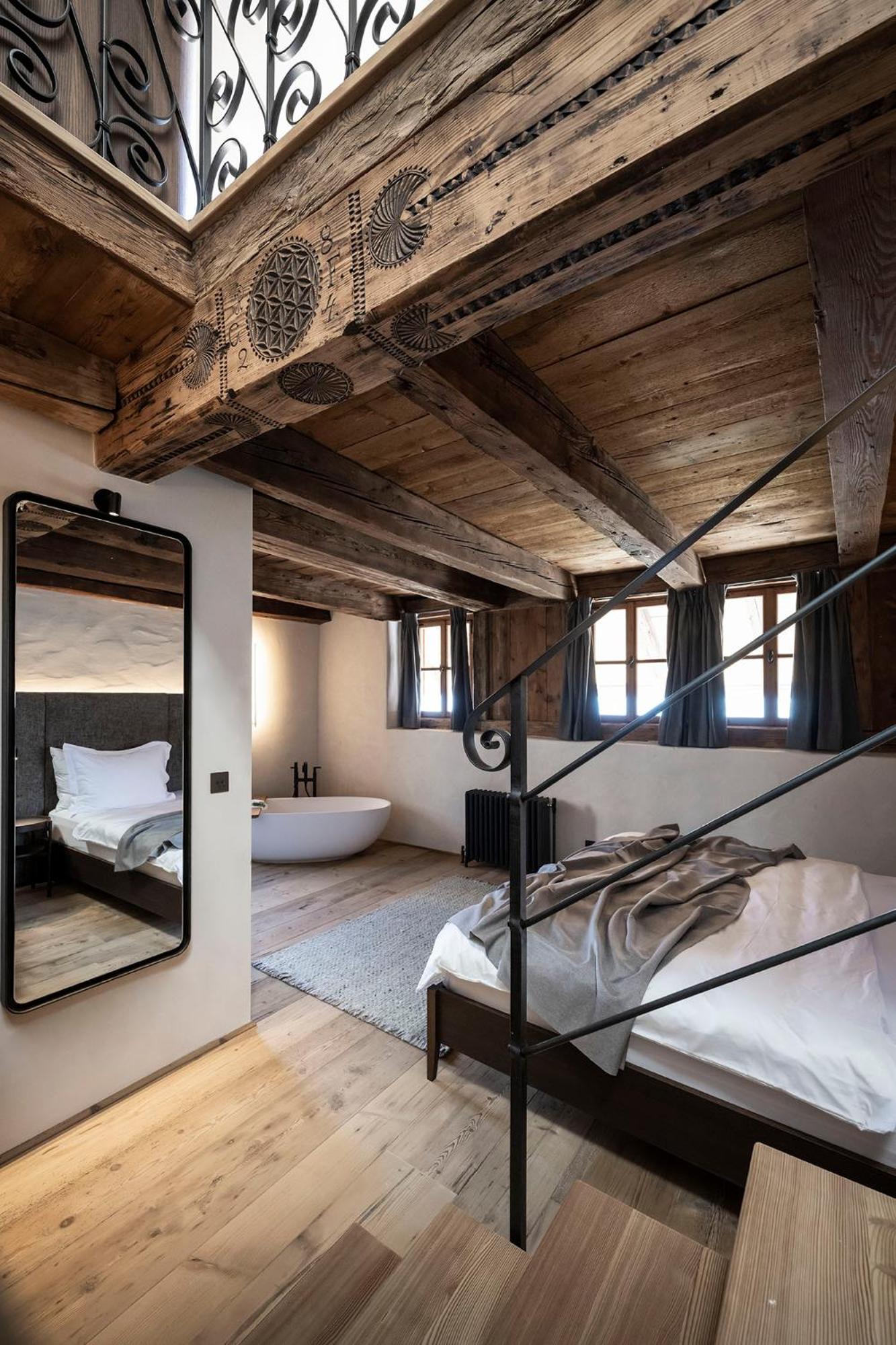 Hotel Ansitz Steinbock Villandro Exteriör bild