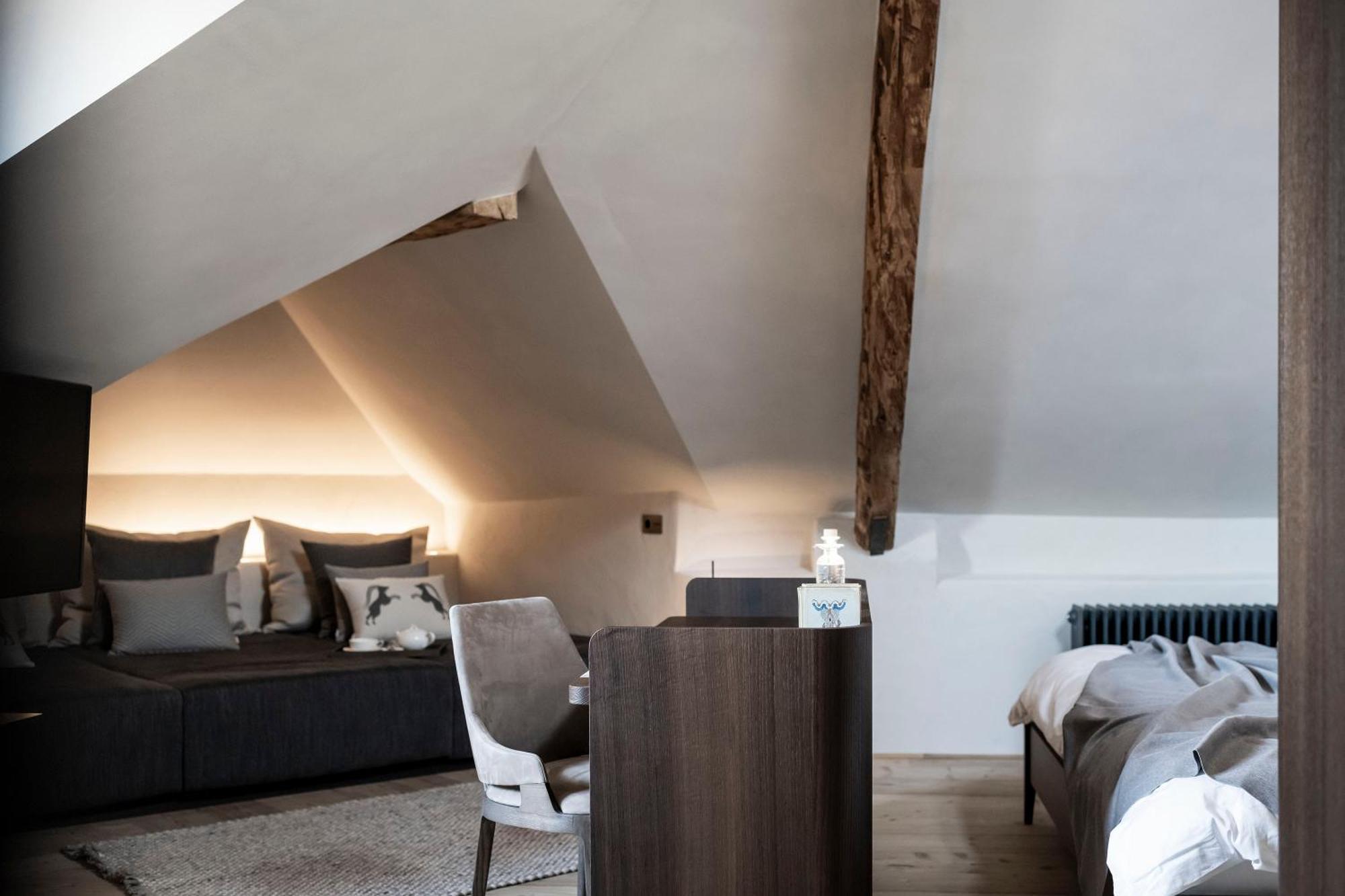Hotel Ansitz Steinbock Villandro Exteriör bild